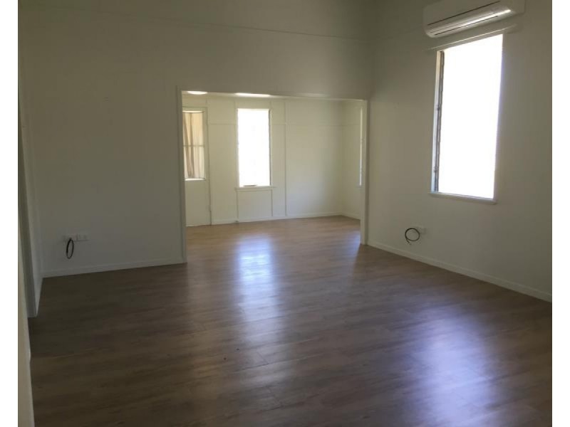 6 Wiseman Street, The Range QLD 4700
